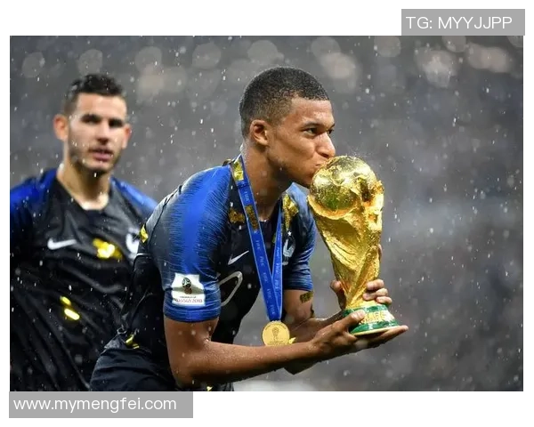 2025年全球最受欢迎足球明星排名榜前十名揭晓 谁是球迷心中的真王者 2025年全球最受欢迎足球明星排名榜前十名揭晓 谁是球迷心中的真王者