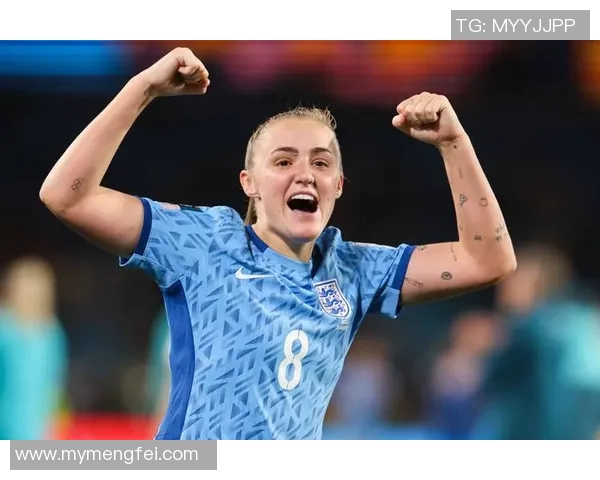 足球巨星凯特的辉煌之路与赛场内外的传奇故事 足球巨星凯特的辉煌之路与赛场内外的传奇故事